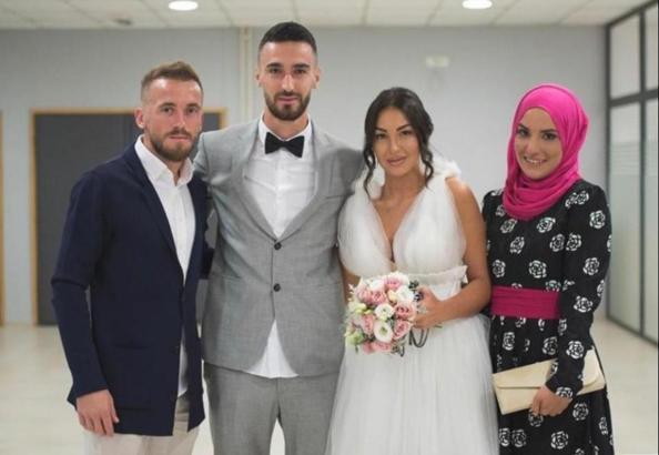 Riad Bajic'in nikah şahitliğini Edin Visca