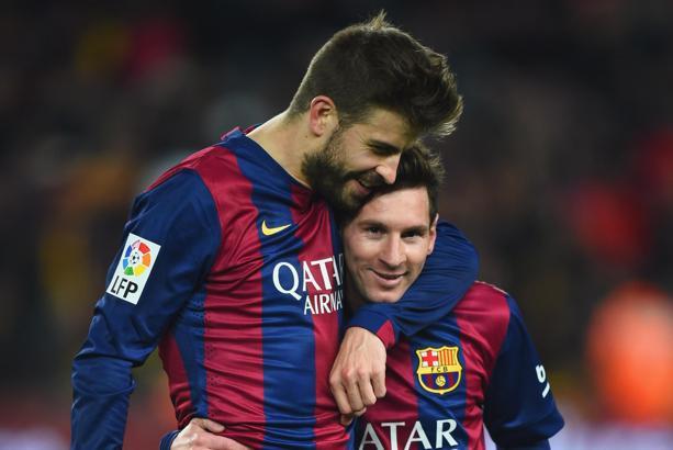 Pique'den yönetime eleştiri, Messi'ye destek: Onun adı Camp Nou'ya verilmeli