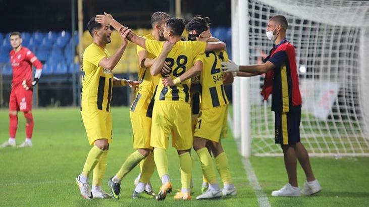 Menemenspor ilk galibiyetini aldı