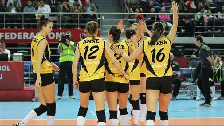 Vakıfbank Dörtlü Final peşinde