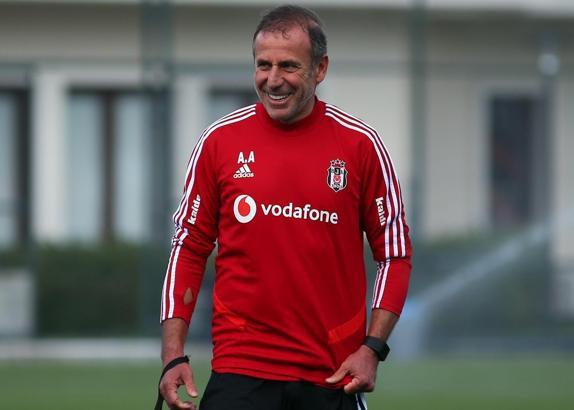 Abdullah Avcı formayı yeni transferlere verecek