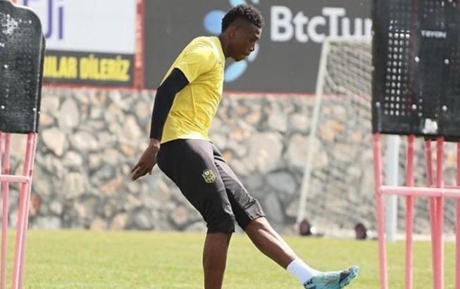 Yeni Malatyaspor'da futbolcular tesisleri dönüşümlü kullanıyor