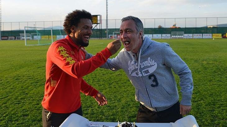 Göztepe'de Özen'in gözdesi Cleyton