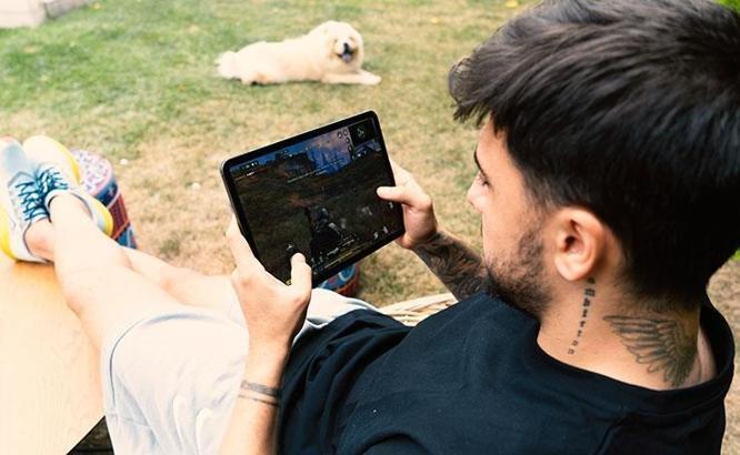 Fenerbahçe'nin yıldızı Ozan Tufan tam bir Call of Duty: Mobile tutkunu