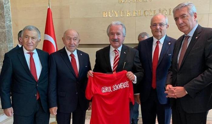 Nihat Özdemir'den Kişinev Büyükelçisi Sökmensüer'e ziyaret