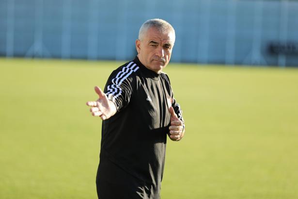 Rıza Çalımbay: Hakemler VAR'dan yararlanamıyor