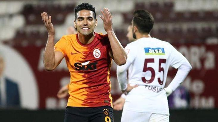 Galatasaray'da Mohamed&Falcao ikinci yarıda