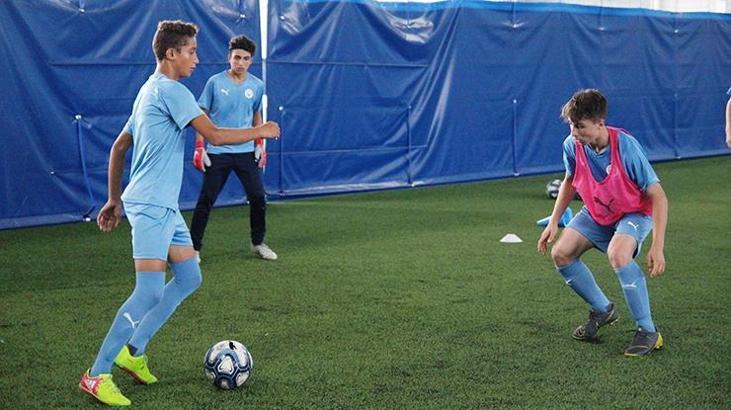 İki Türk genci dünya devi Manchester City'nin kampına katılmaya hak kazandı