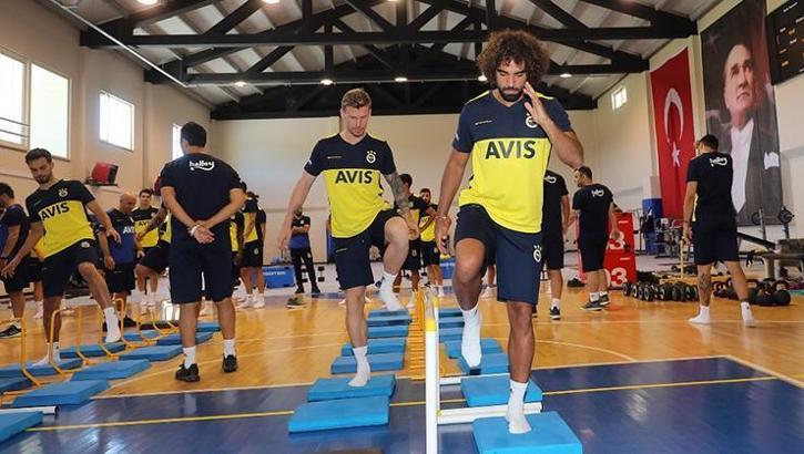 Fenerbahçe'de 3 isim halen hazır değil!