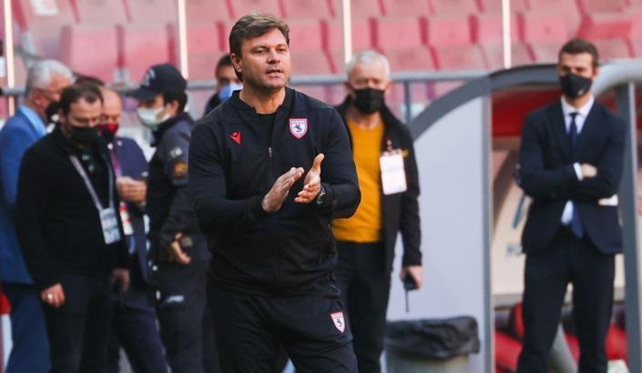 Ertuğrul Sağlam: İnanıyoruz! Süper Lig'e çıkmayı hak ettik, sonuna kadar hak ettik!
