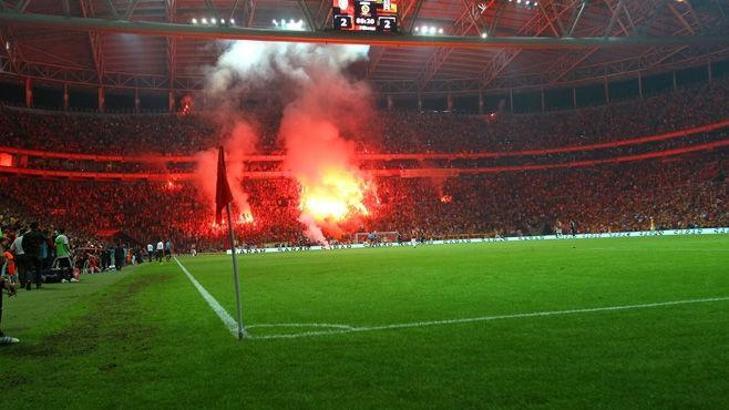 TT Arena'da sarı lacivert şoku