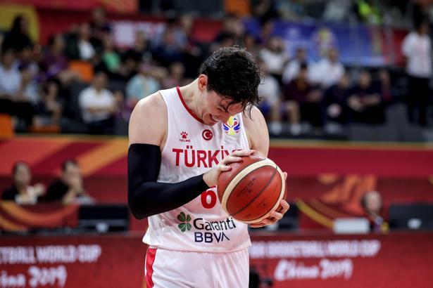 Cedi Osman tarihe geçti