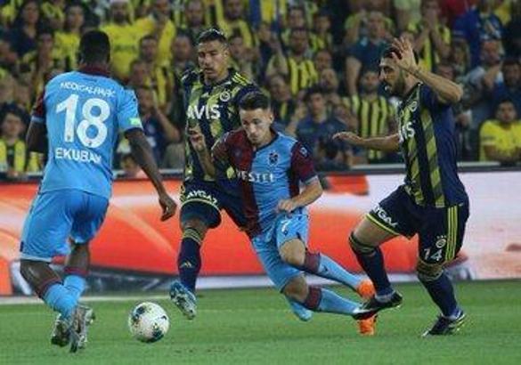 Donis Avdijaj'a forma şansı doğdu