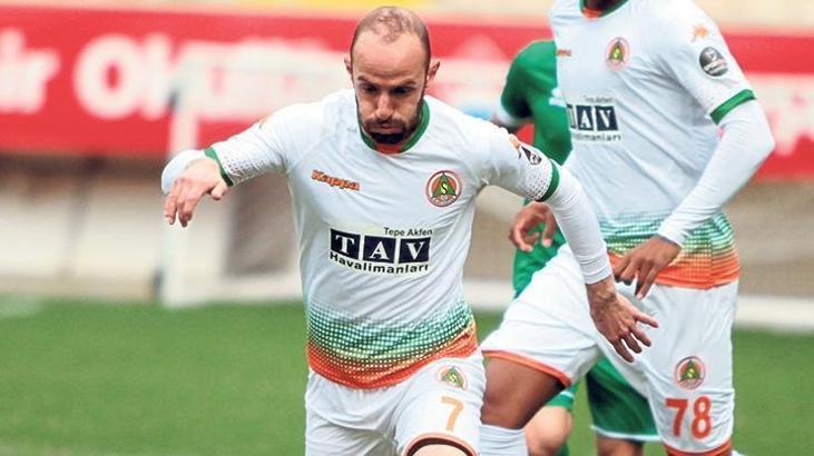 Alanyaspor'dan Efecan Karaca açıklaması