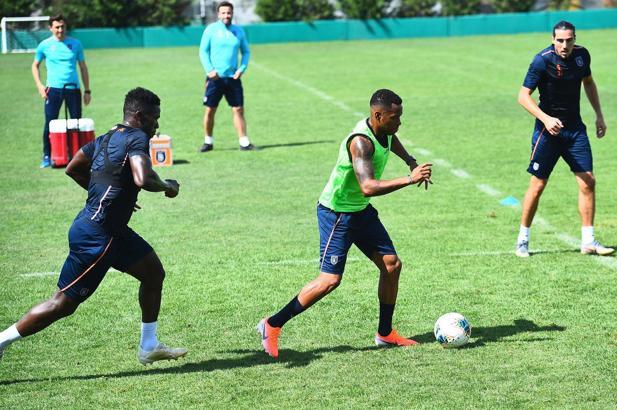 Başakşehir, 5 eksikle Sivasspor maçı hazırlıkları sürdürdü