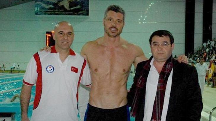 Saadettin Saran yüzmede şampiyon