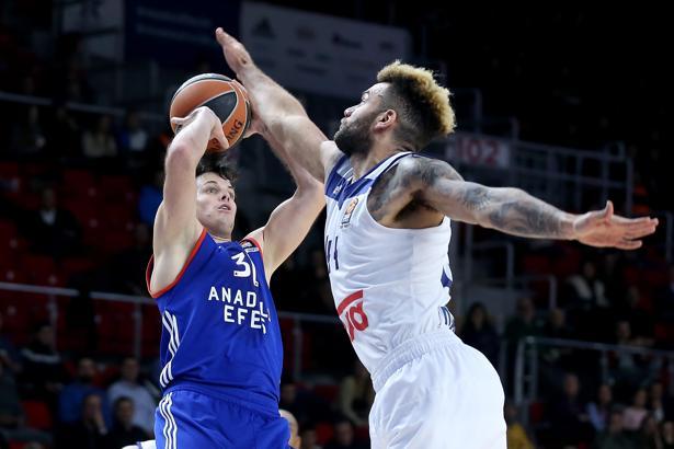 Anadolu Efes - Real Madrid maç sonucu: 78-80