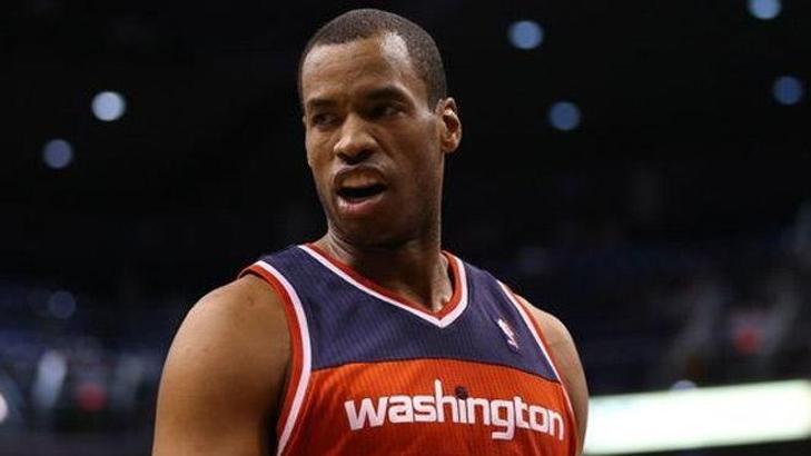 'NBA pivotuyum, eşcinselim'