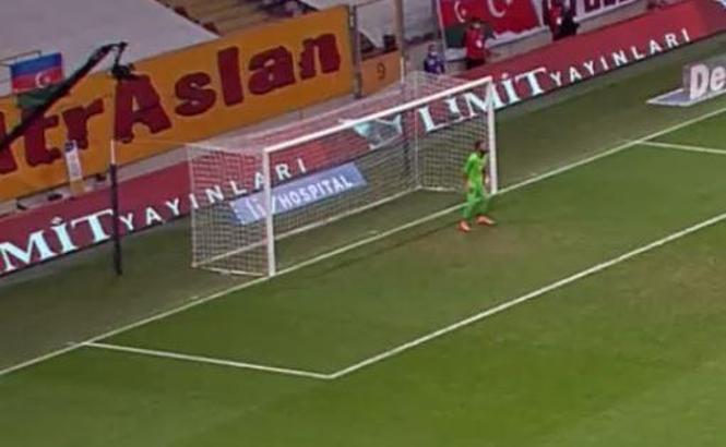 Fatih Öztürk böyle bekledi, golü yedi!