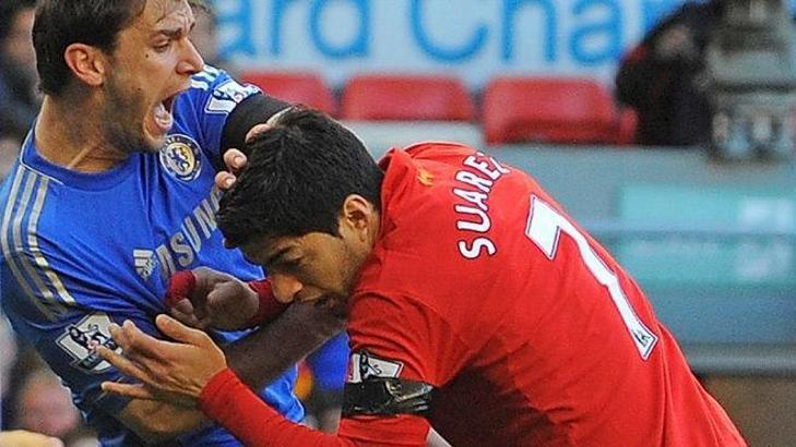 Luis Suarez'e 10 maç ceza