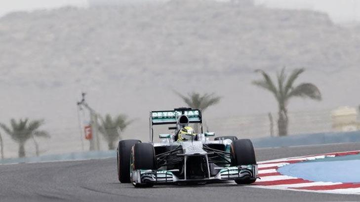 İlk cebi Rosberg kaptı