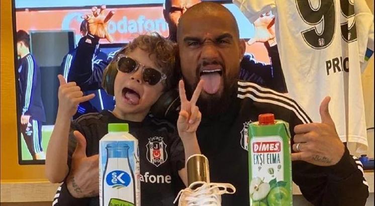 Boateng'den evde basın toplantısı!