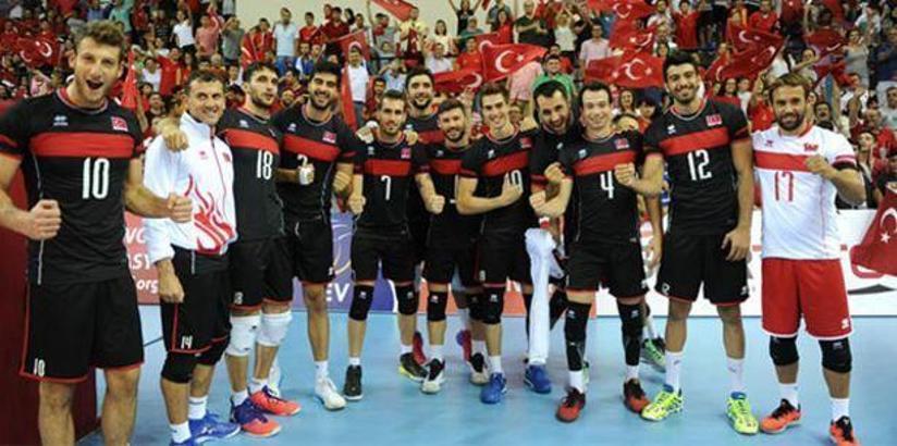 Erkek Voleybol Milli Takımı kampa girdi