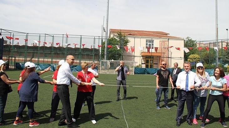 Bakırköy'de annelere madalya