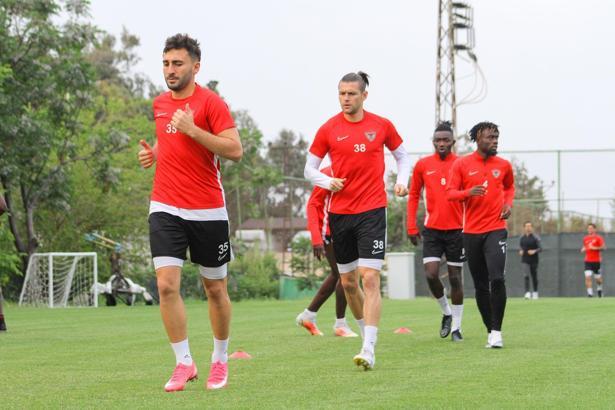 Hatayspor, Özhan Pulat yönetiminde çalıştı