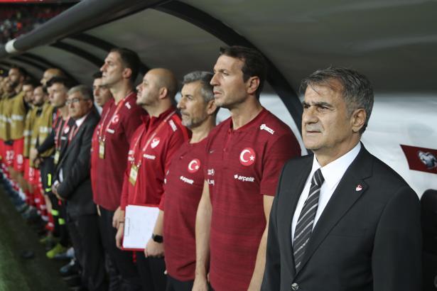Şenol Güneş'ten uyarı: Bu kez erken bitirelim