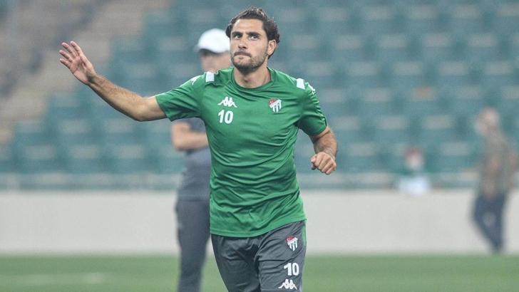 Bursasporlu futbolcu Özer Hurmacı'dan Vefa Temel'e mesaj
