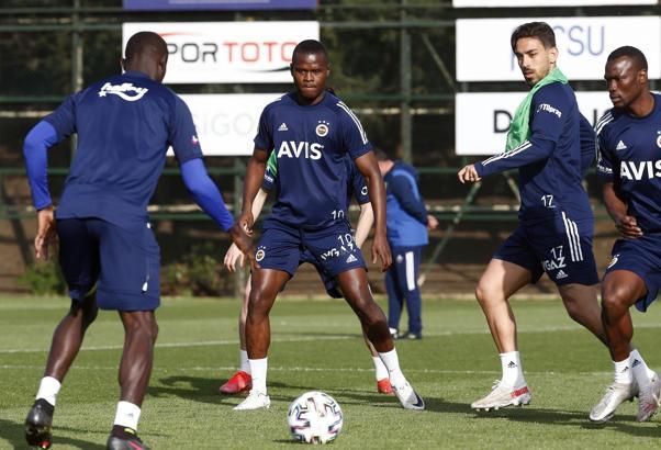 Fenerbahçe'de transfer hazırlığı! 2 bölgeye kesin takviye