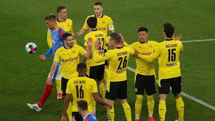 Borussia Dortmund, Almanya Kupası'nda finale yükseldi