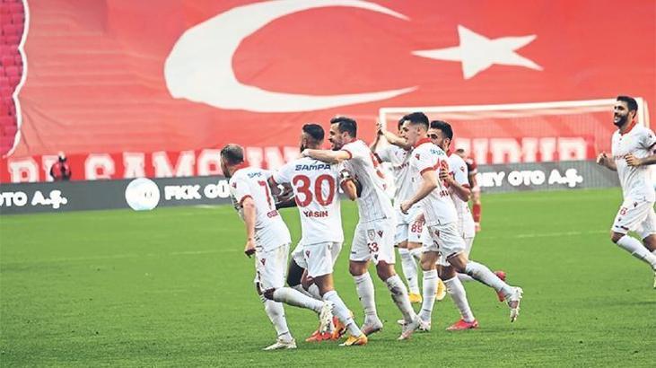 Samsunspor şansını son maça taşıdı