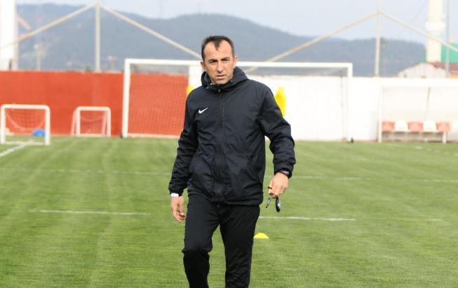 Recep Uçar: 5 puanı olan Ümraniyespor'u 50 puanla 8. sıraya kadar çıkardık
