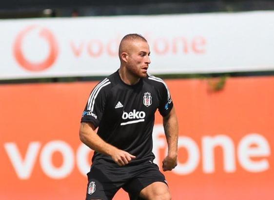Beşiktaş-Hatayspor maçında Gökhan Töre kulübede başladı