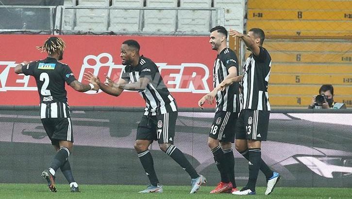Beşiktaş'ta Cyle Larin 2 maç sonra ilk 11'de