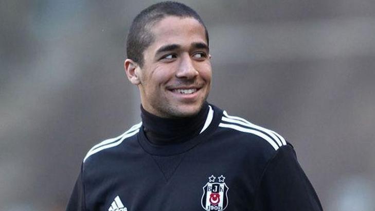 Julio Alves'le yollar ayrılıyor