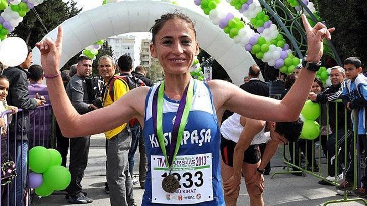 Tarsus'un şampiyonu Ümmü Kiraz