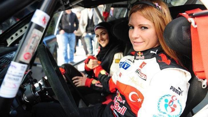 Burcu Çetinkaya ameliyat oldu