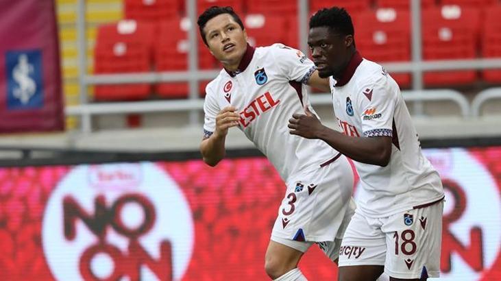 Trabzonspor'da Ekuban yine fark yarattı