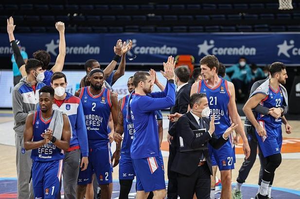 Anadolu Efes'in erteleme maçlarının tarihleri belli oldu