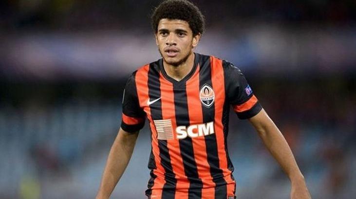 Taison 17 milyon TL istedi!