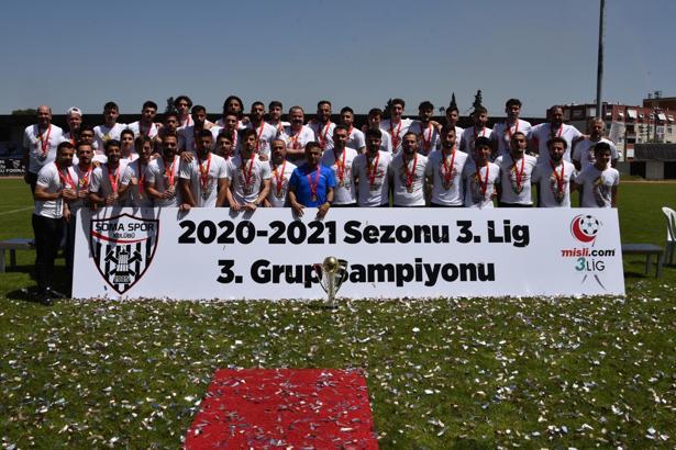 Şampiyon Somaspor kupasına kavuştu