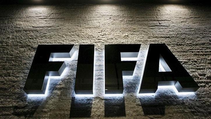 FIFA'dan Paris FC ve Angers SCO'ya transfer yasağı geldi