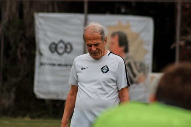 Altay'da Mustafa Denizli ilk maçına çıkacak