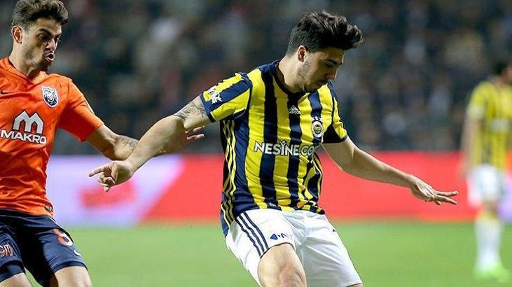 Ozan Tufan sağ bek çıktı!