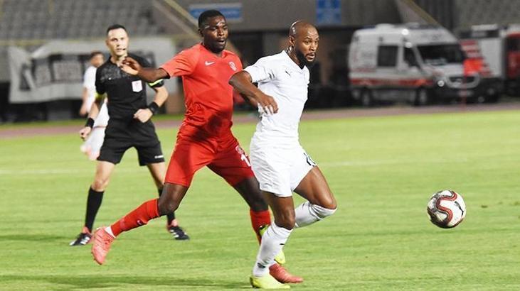 Altay'da Leandrinho sevinci
