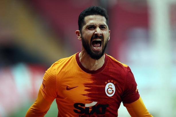 Galatasaray'da Emre Akbaba, kritik gollerine devam ediyor
