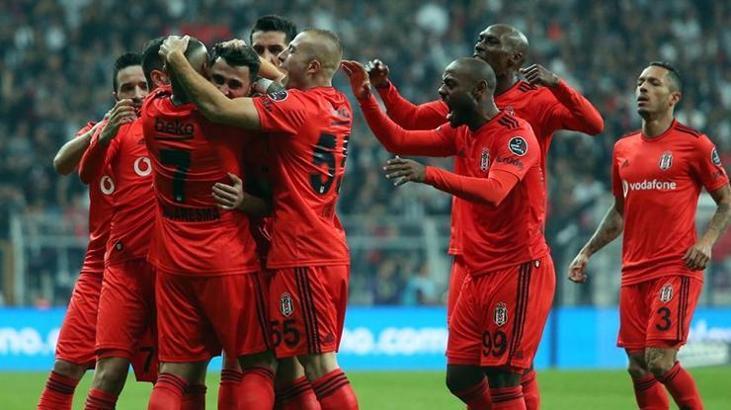 Beşiktaş'ta Vagner Love ve Mustafa Pektemek kendini buldu